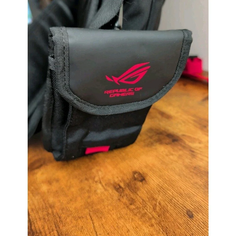 ASUS Republic of Gamers (ROG) Ranger Gaming Messenger Laptop Bag